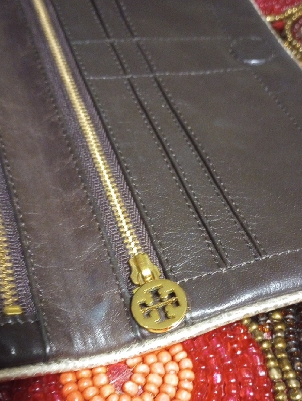 Tory Burch Metallic Gold Logo Clutch - Picture 14 of 16